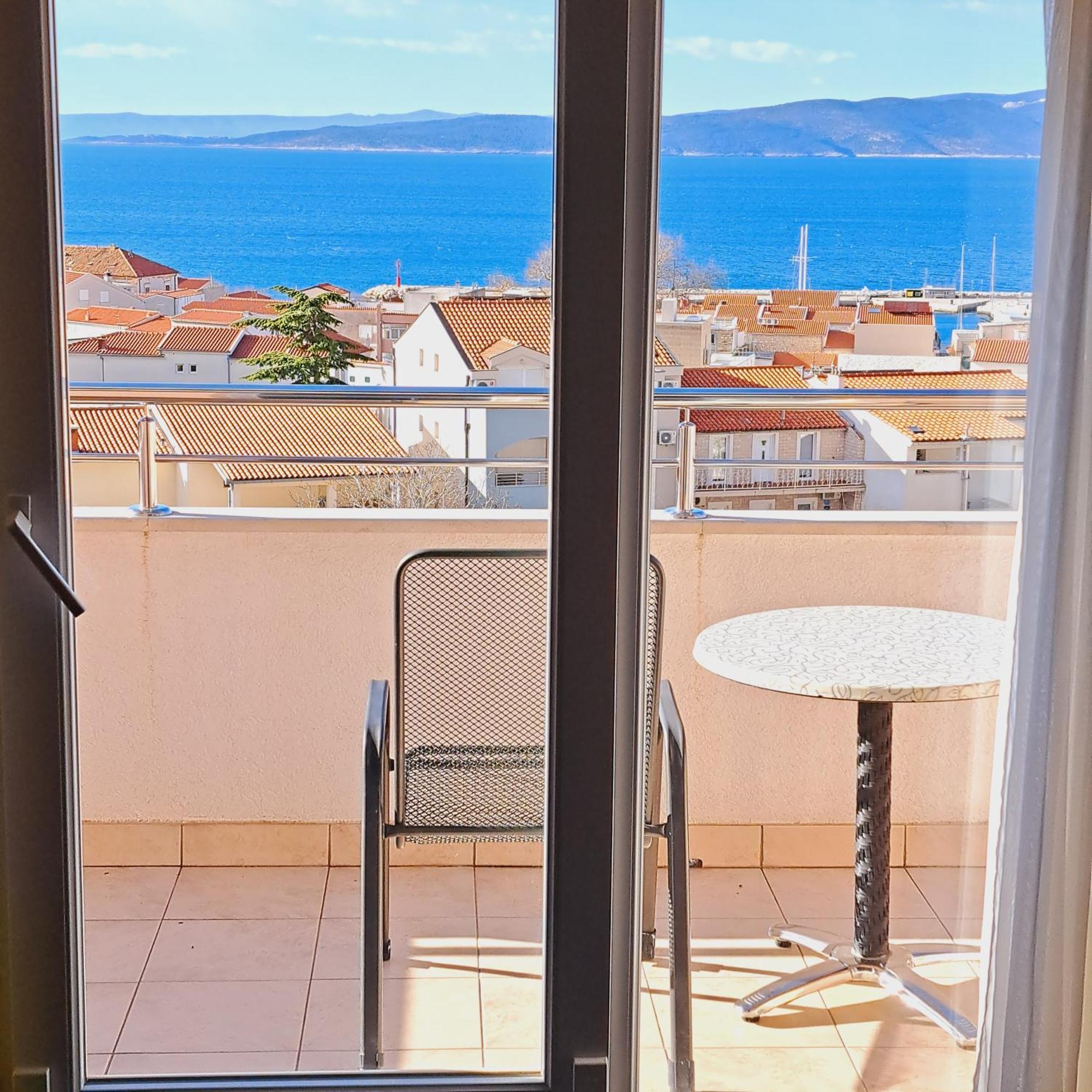 Apartments Vila Adrijana & Fitness Studio Wolf Bv Baška Voda Extérieur photo