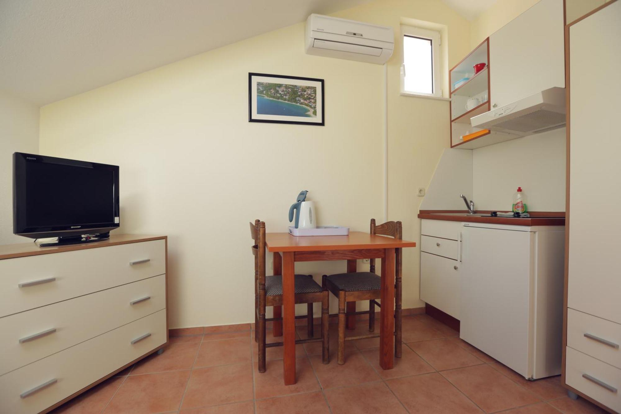 Apartments Vila Adrijana & Fitness Studio Wolf Bv Baška Voda Chambre photo