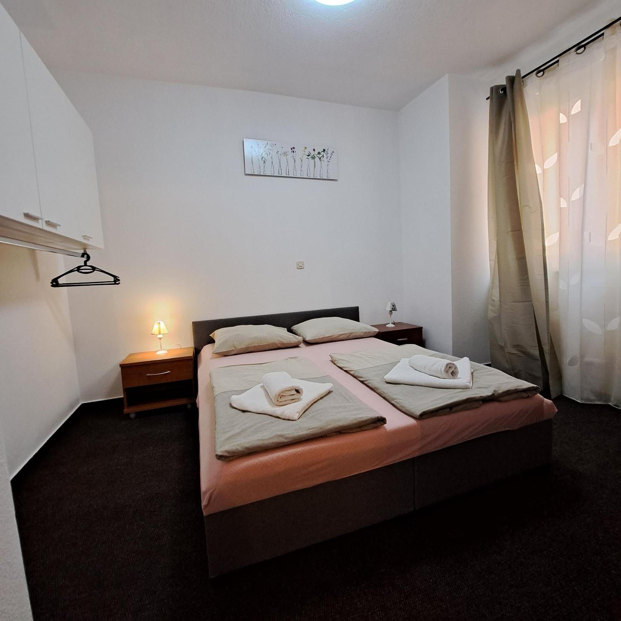 Apartments Vila Adrijana & Fitness Studio Wolf Bv Baška Voda Chambre photo